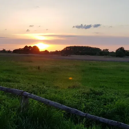Luett Lägenhet Bleckede